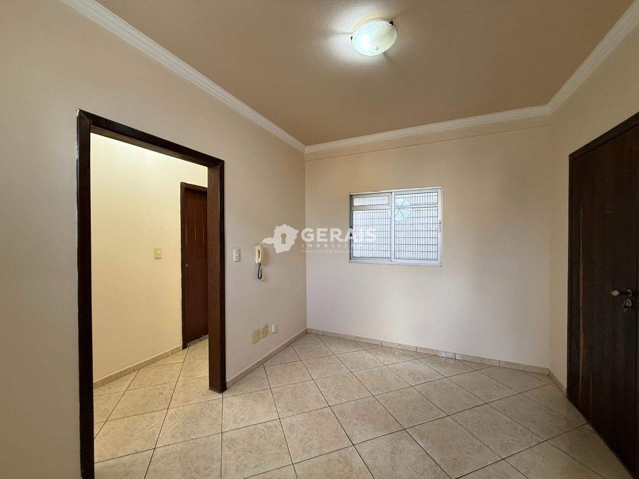 Apartamento para aluguel no CENTRO: 04- SALA