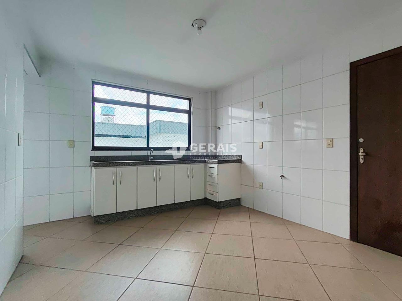 Apartamento para aluguel no ESPLANADA: 09- COZINHA