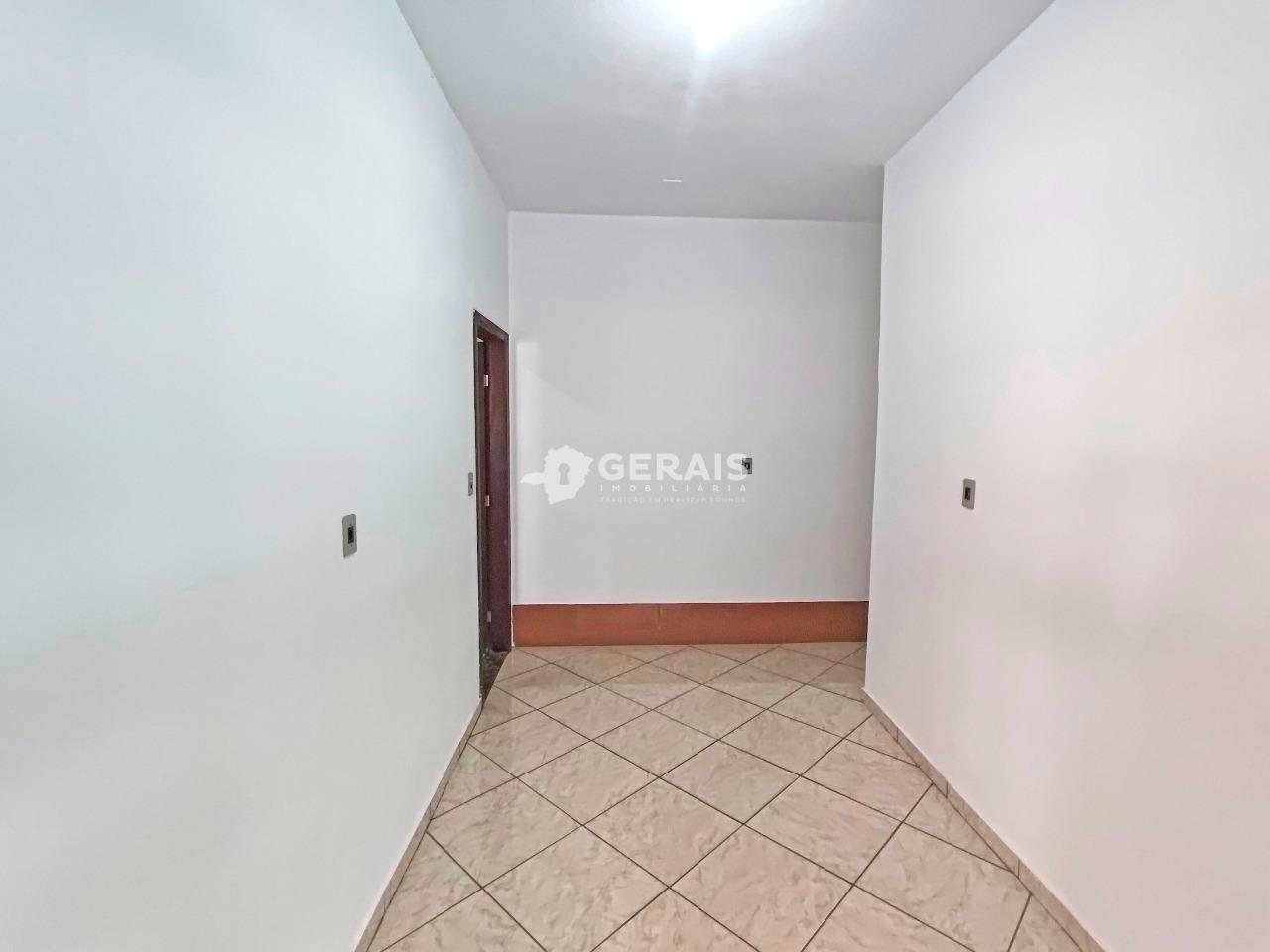 Barracão para aluguel no SANTA LÚCIA: 03 - SALA