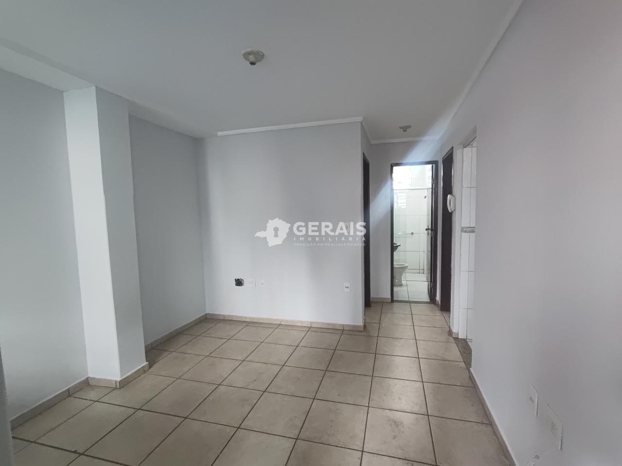 Apartamento para aluguel no CENTRO: 03 - SALA