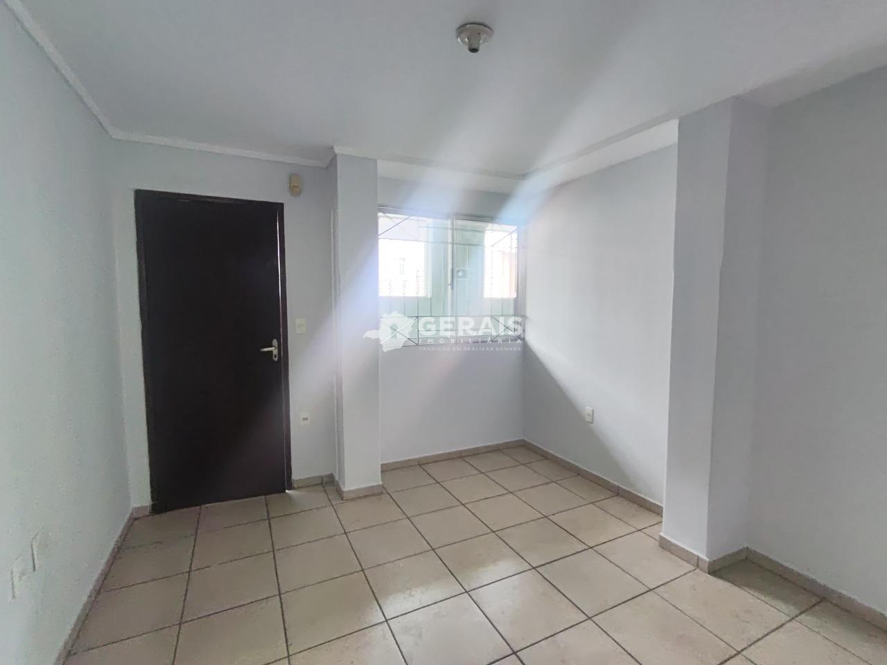 Apartamento para aluguel no CENTRO: 04 - SALA