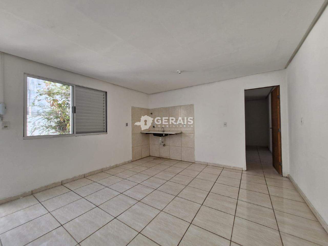 Barracão para aluguel no ESPLANADA: 04 - SALA CONJ. COM COZINHA