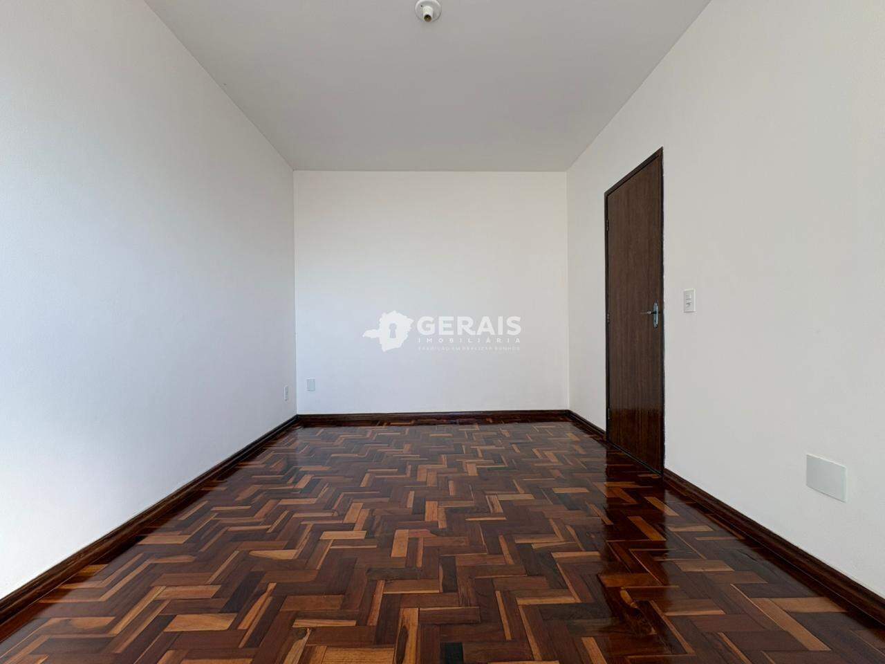 Apartamento para aluguel no SANTO ANTÔNIO: 05 - QUARTO 01