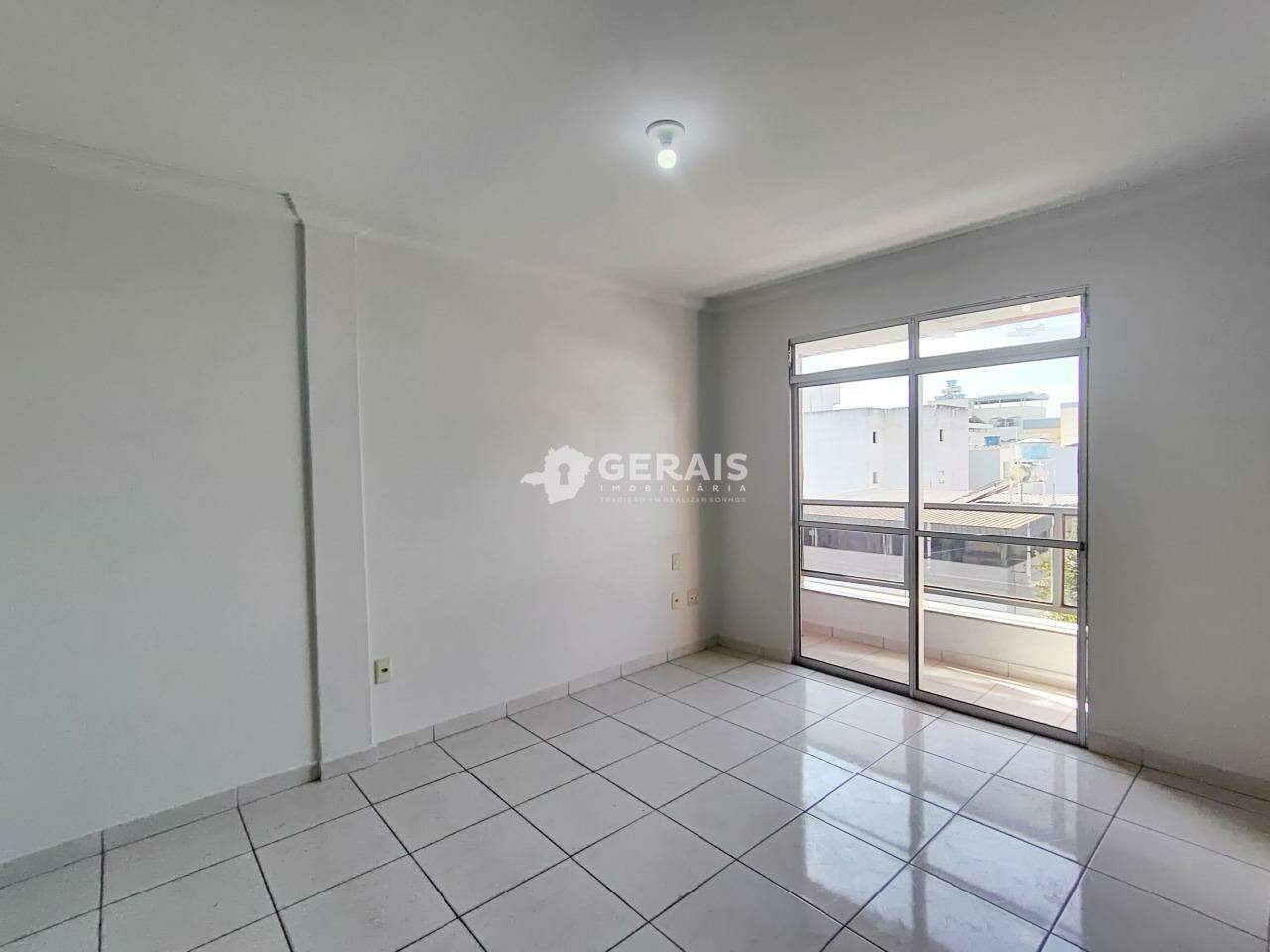Apartamento para aluguel no CATALÃO: 08- QUARTO SUÍTE