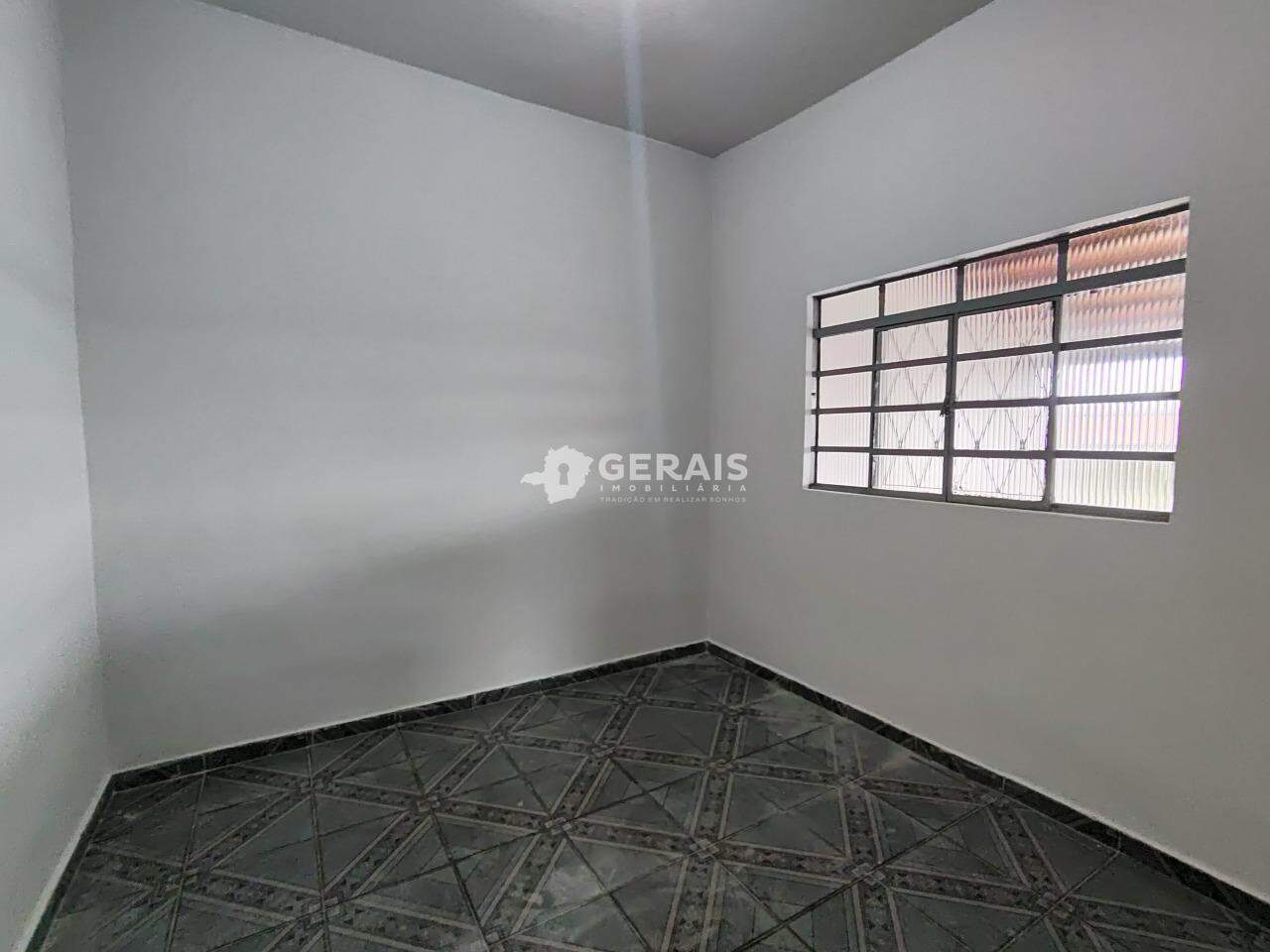 Casa para aluguel no FLORESTA: 04 - QUARTO 01