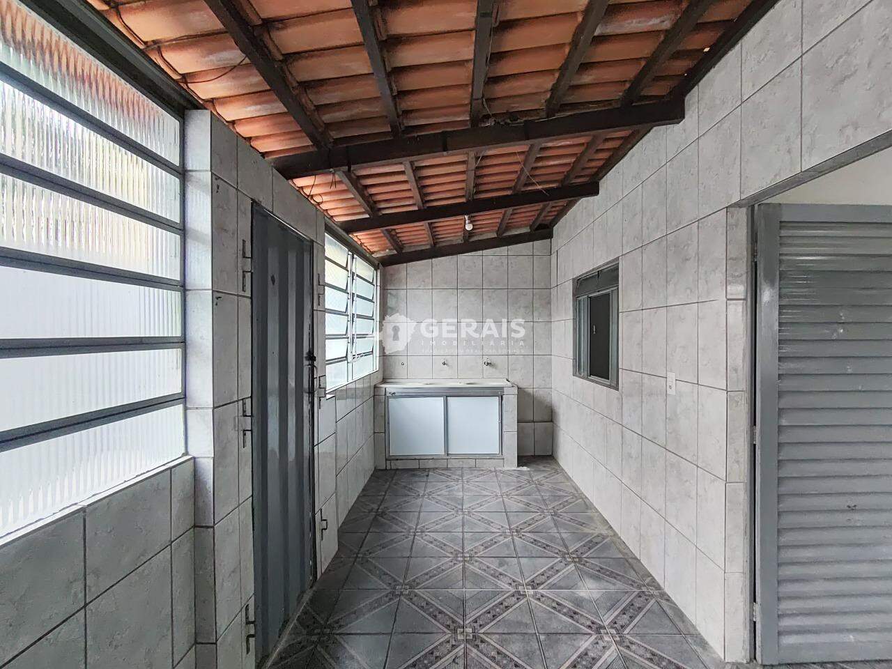 Casa para aluguel no FLORESTA: 09 - ÁREA DE SERVIÇO
