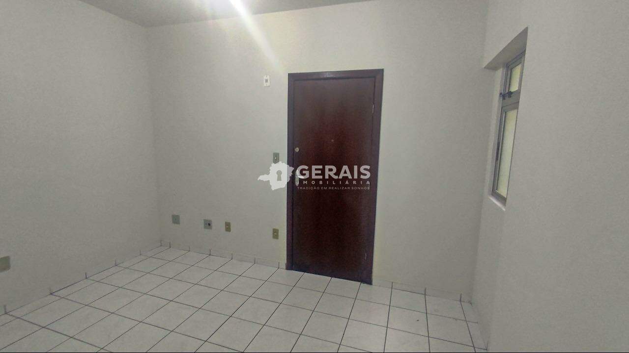 Apartamento para aluguel no CENTRO: 03- SALA