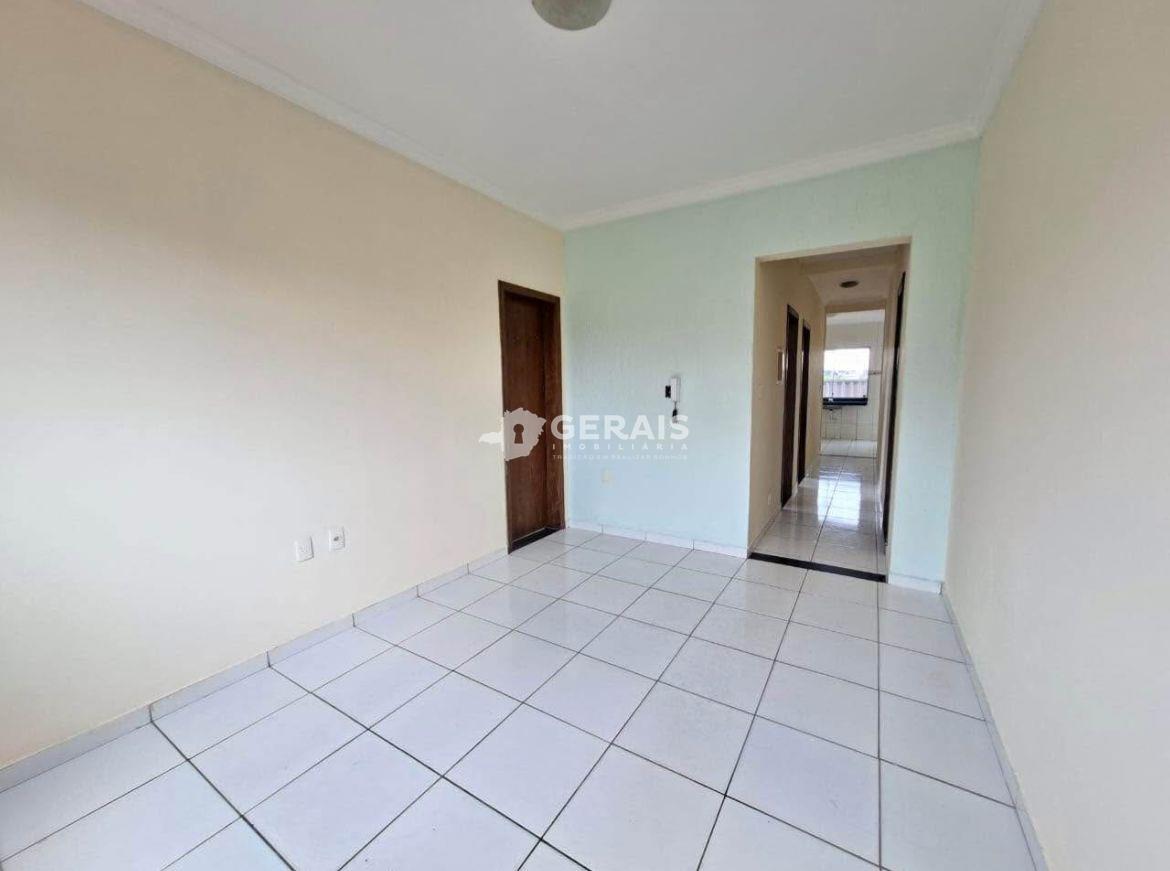 Apartamento para aluguel no INTERLAGOS: 02- SALA