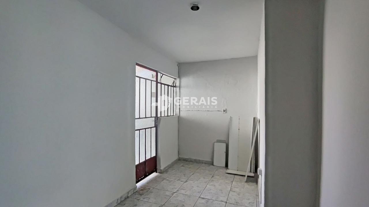 Casa para aluguel no CENTRO: 04- SALA