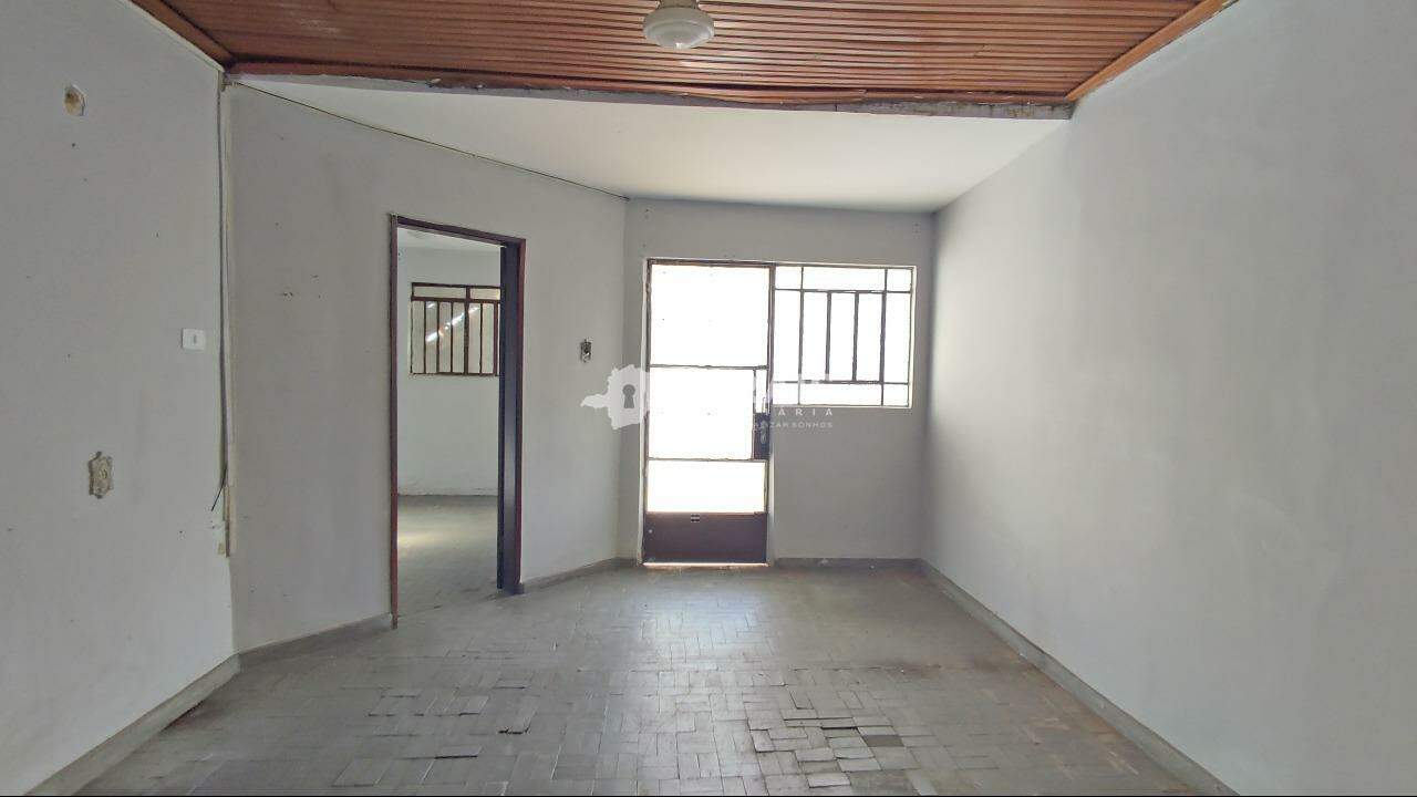 Casa para aluguel no NITERÓI: 03 - SALA