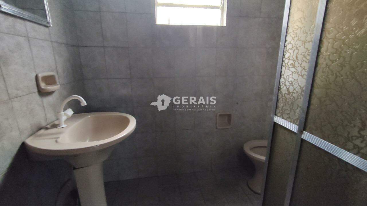 Casa para aluguel no NITERÓI: 09 - BANHEIRO SOCIAL 01