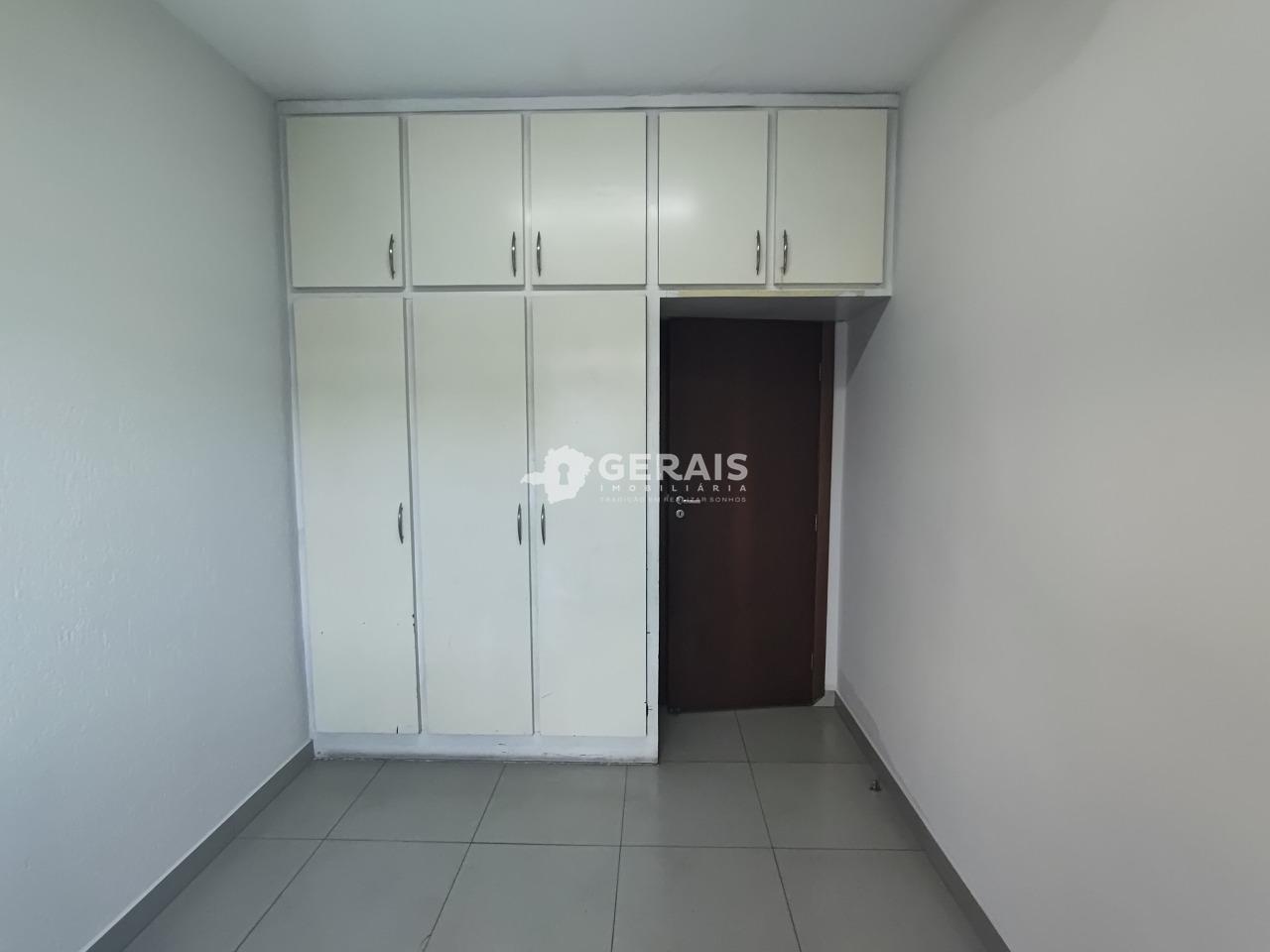 Casa para aluguel no CENTRO: 09 - QUARTO 02