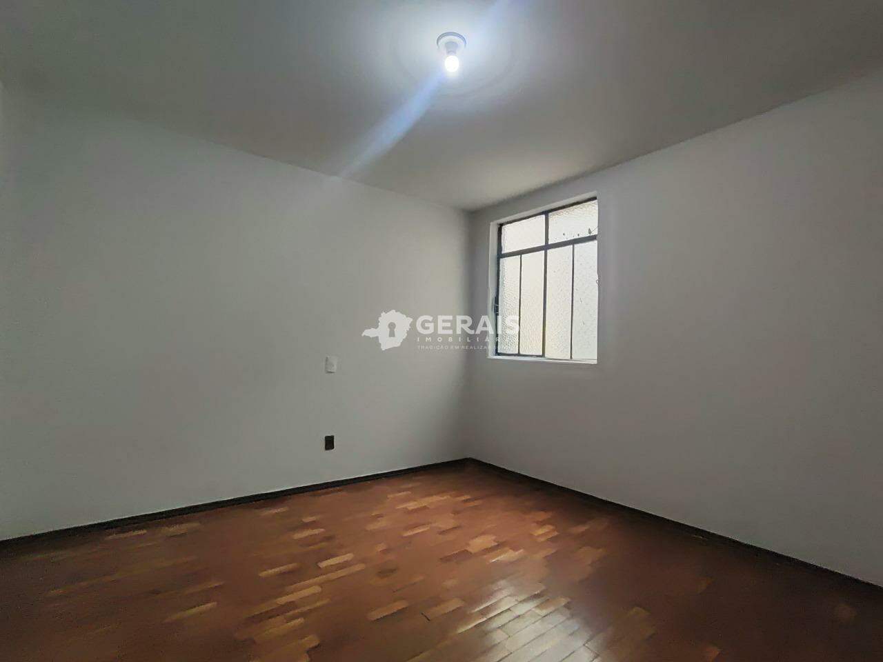 Apartamento para aluguel no CENTRO: 06- QUARTO 01