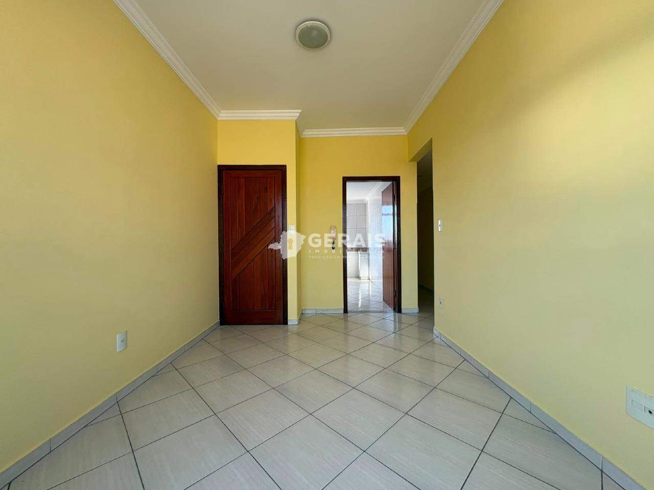 Apartamento para aluguel no SÃO JOSÉ: 04- SALA