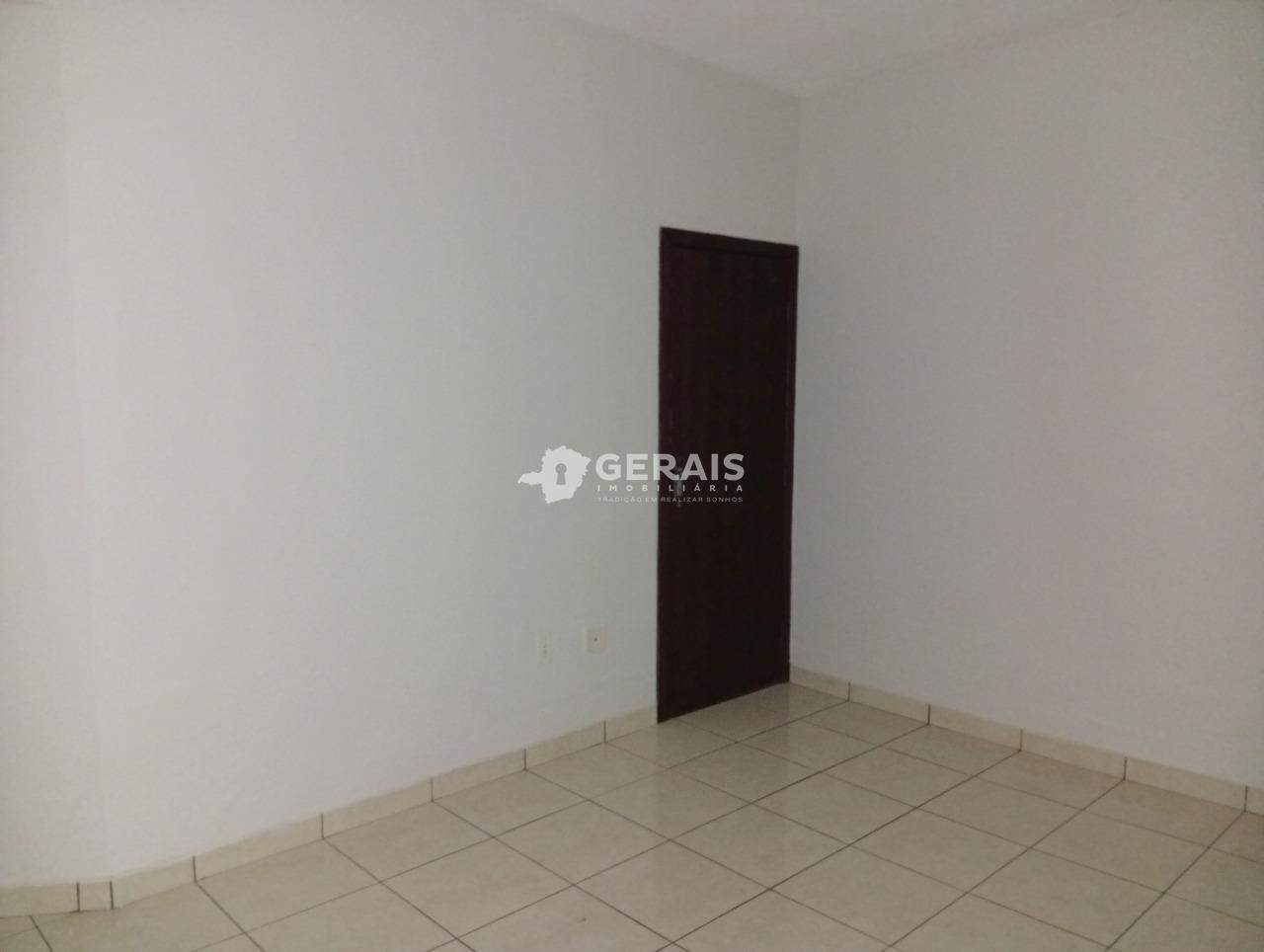 Apartamento para aluguel no IPIRANGA: 04 - SALA