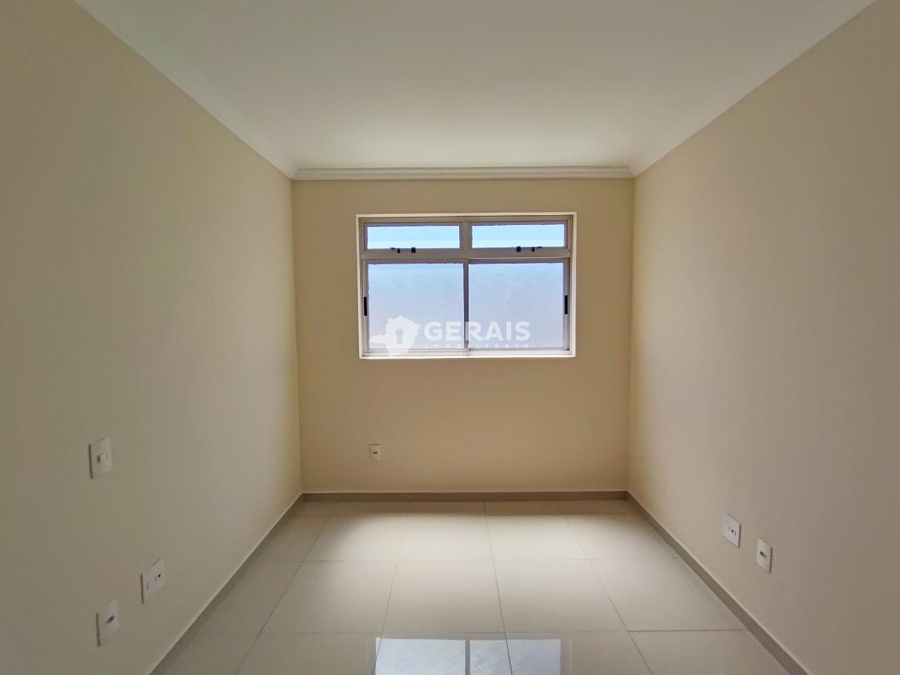 Apartamento para aluguel no SÃO JOSÉ: 04 - QUARTO 01