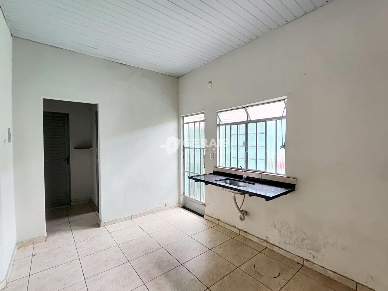 Casa para aluguel no PORTO VELHO: 07- COZINHA