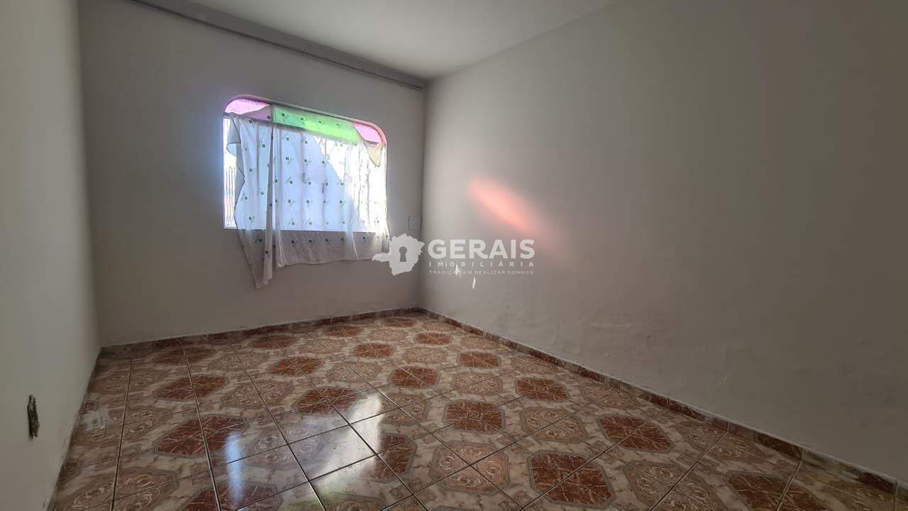 Casa para aluguel no NITERÓI: 07- QUARTO 03