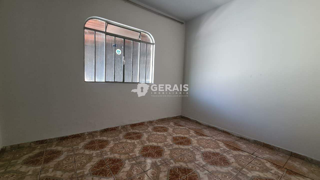 Casa para aluguel no NITERÓI: 06- QUARTO 02