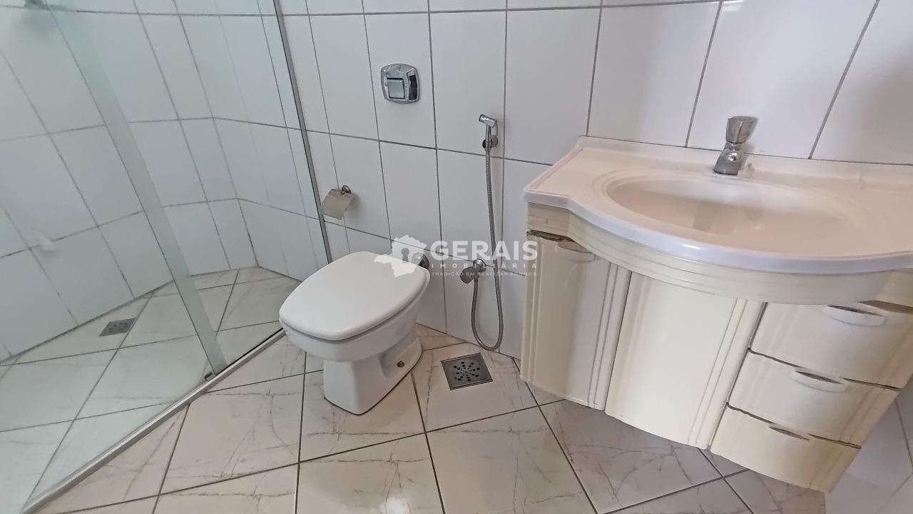 Apartamento para aluguel no CENTRO: 08- BANHO SUÍTE