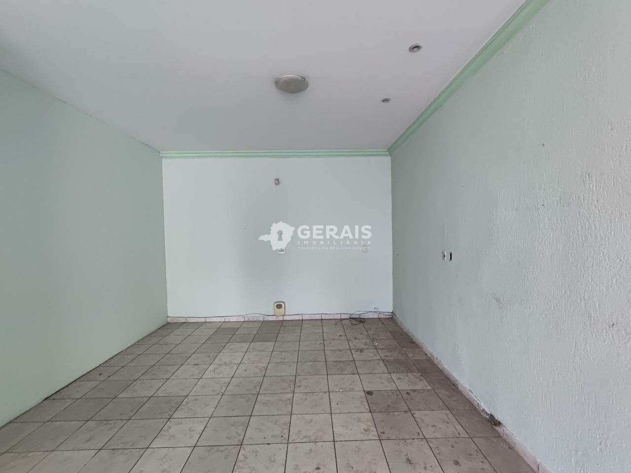 Casa para aluguel no BOM PASTOR: 03 - SALA