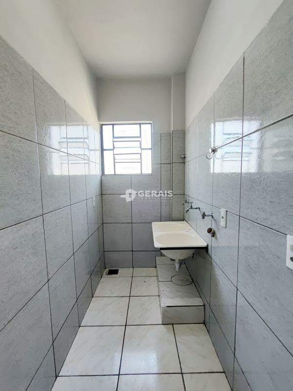 Apartamento para aluguel no NOSSAS SENHORA DAS GRAÇAS: 09- ÁREA DE SERVIÇO