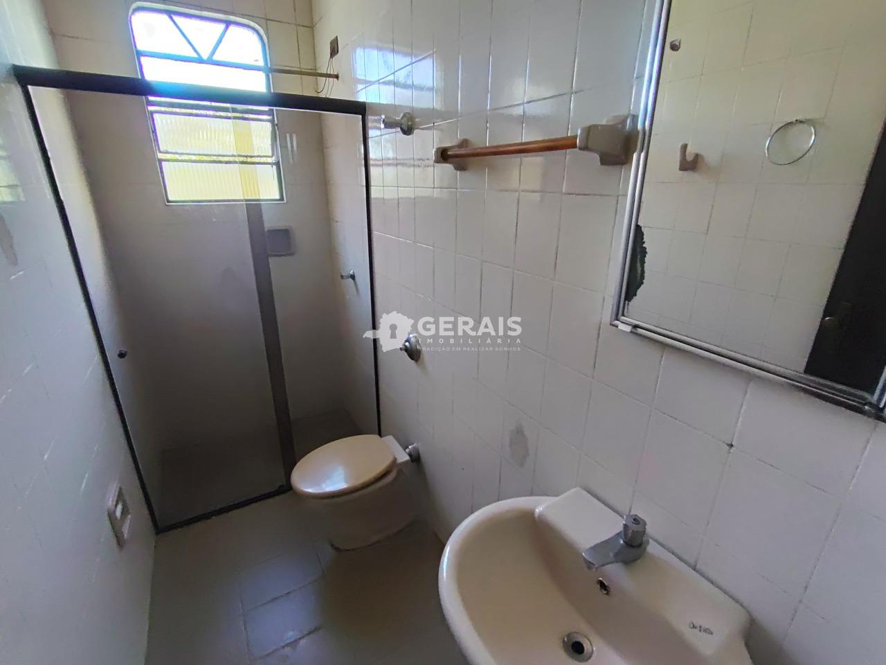 Casa para aluguel no SÃO JOSÉ: 09 - BANHO SOCIAL