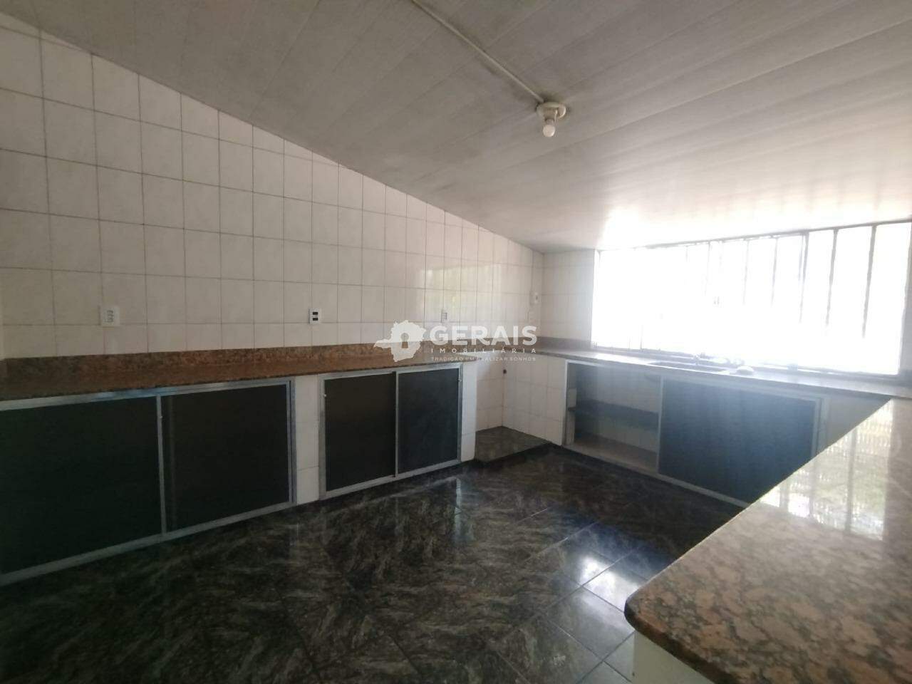 Casa Comercial para aluguel no LP PEREIRA: 09- COZINHA