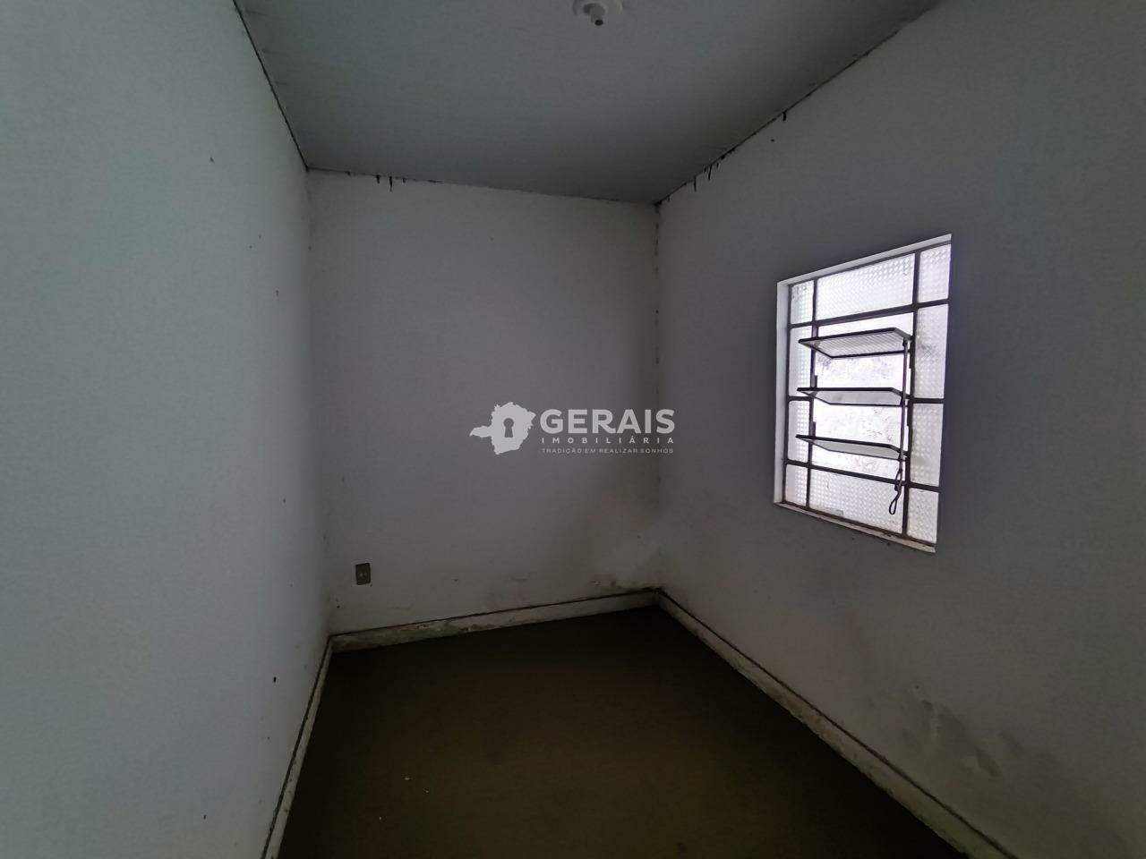 Casa Comercial para aluguel no CENTRO: 05 - QUARTO 01