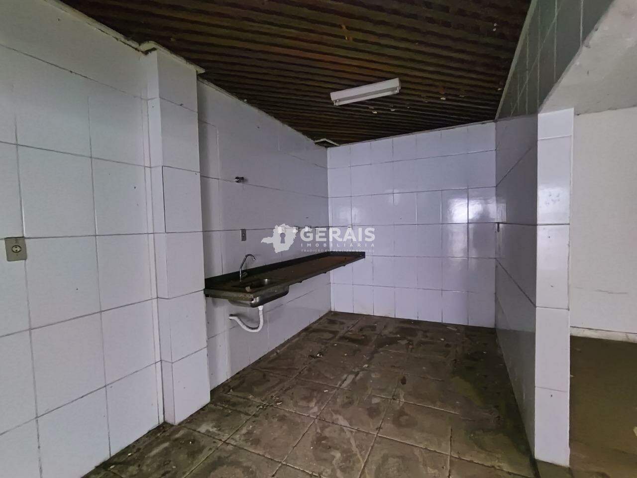 Casa Comercial para aluguel no CENTRO: 08 - COZINHA