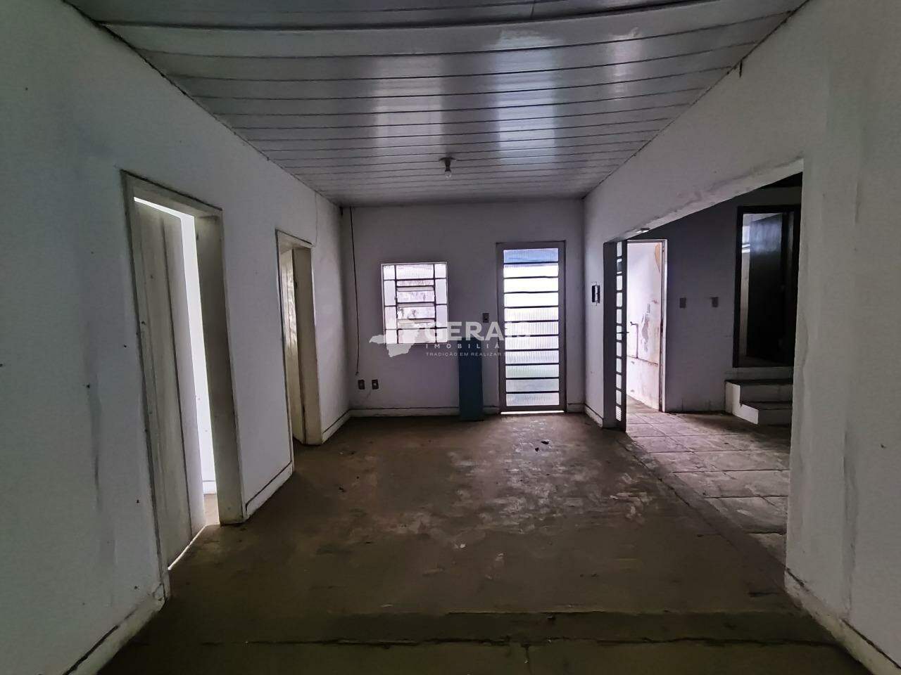 Casa Comercial para aluguel no CENTRO: 04 - SALA