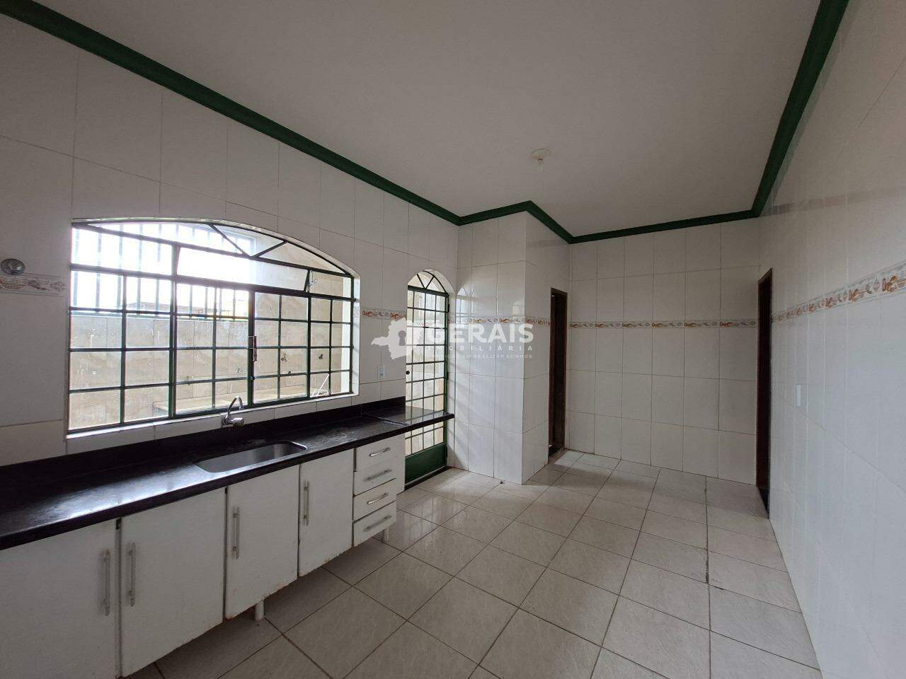 Apartamento para aluguel no SAGRADA FAMILIA: 09- COZINHA