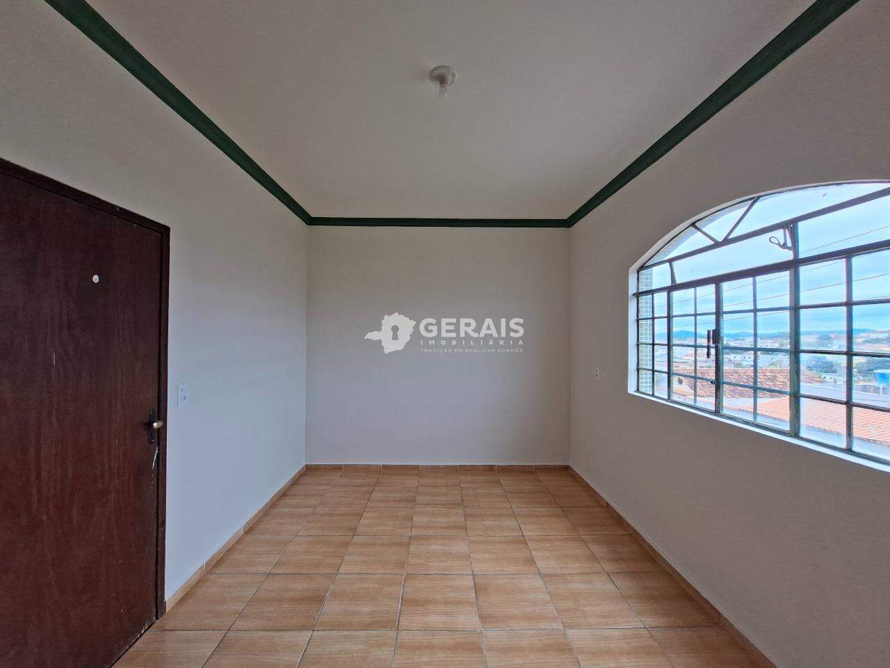 Apartamento para aluguel no SAGRADA FAMILIA: 05- QUARTO 01