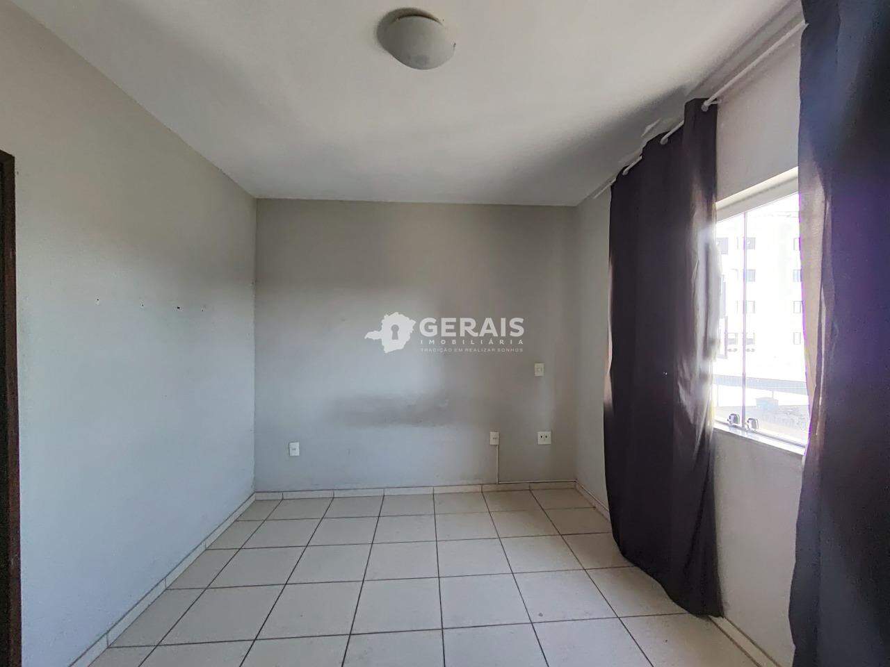 Apartamento para aluguel no BOM PASTOR: 08- QUARTO SUÍTE