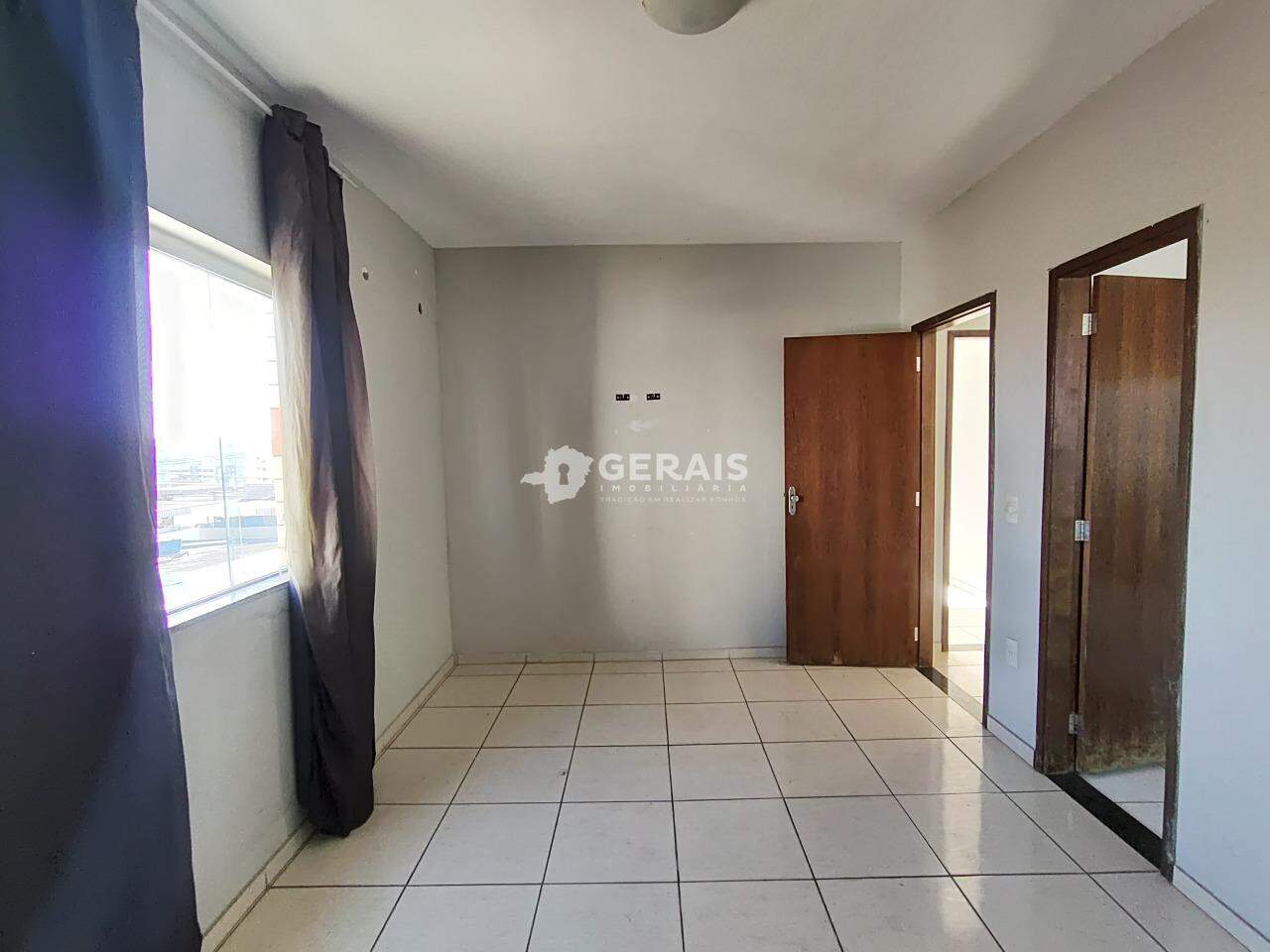 Apartamento para aluguel no BOM PASTOR: 07- QUARTO SUÍTE