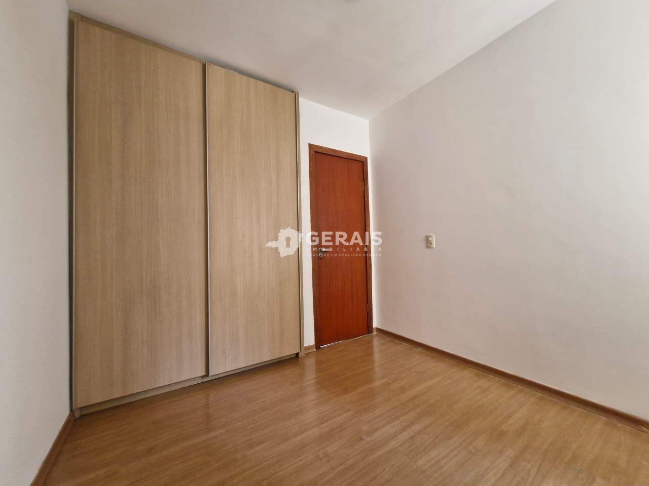 Apartamento para aluguel no CENTRO: 03- QUARTO 01