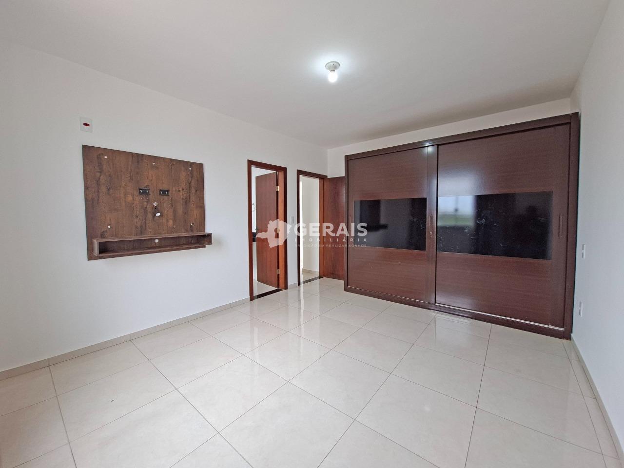 Apartamento para aluguel no SÃO JOSÉ: 07- QUARTO SUÍTE 