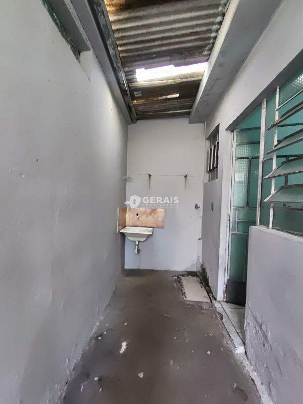 Casa para aluguel no PORTO VELHO: 09- ÁREA DE SERVIÇO