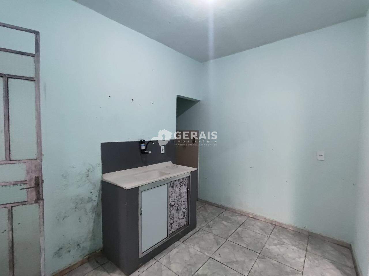 Casa para aluguel no PORTO VELHO: 06- COZINHA
