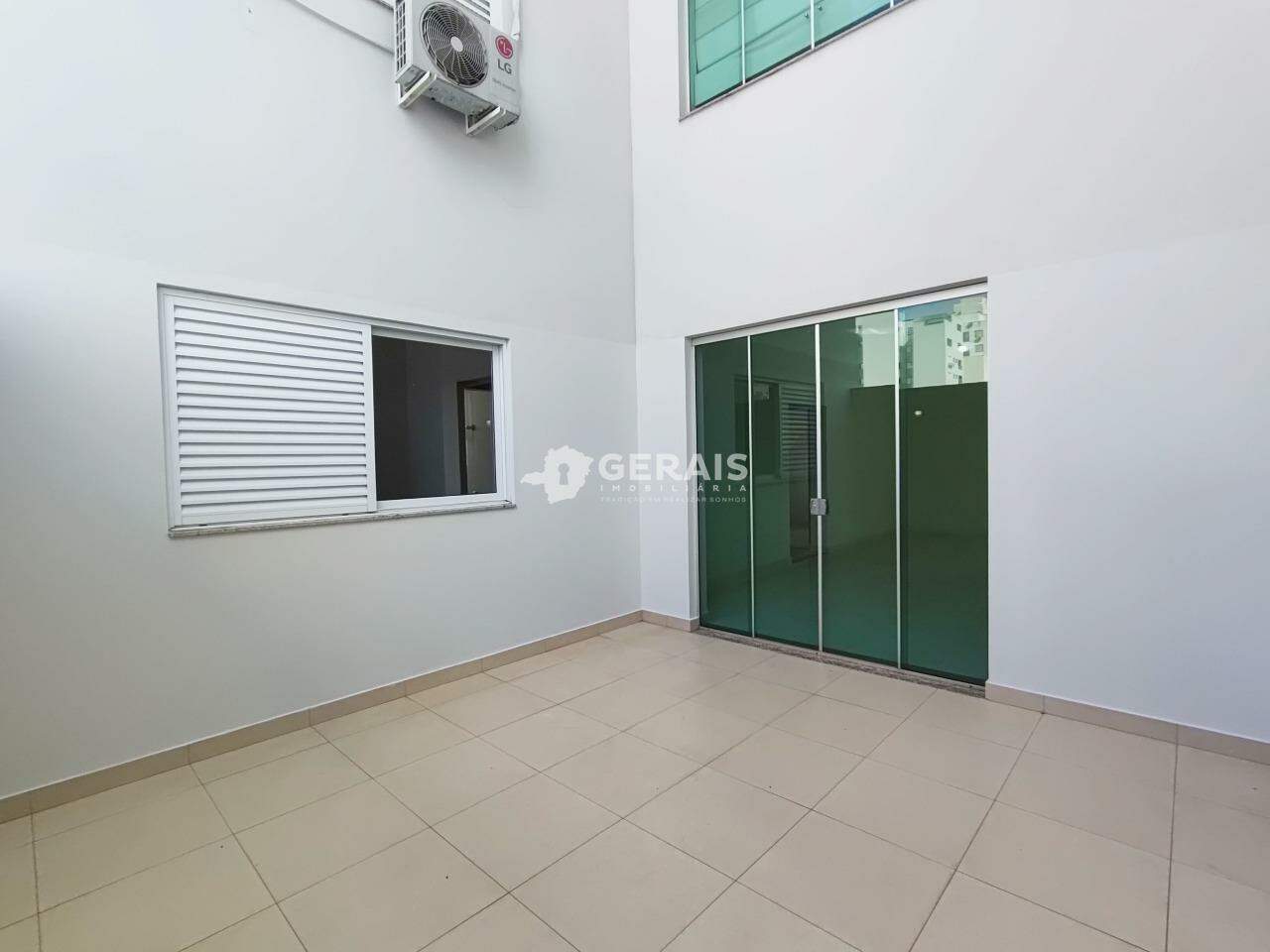 Apartamento para aluguel no CENTRO: 05- ÁREA DE CLARIDADE