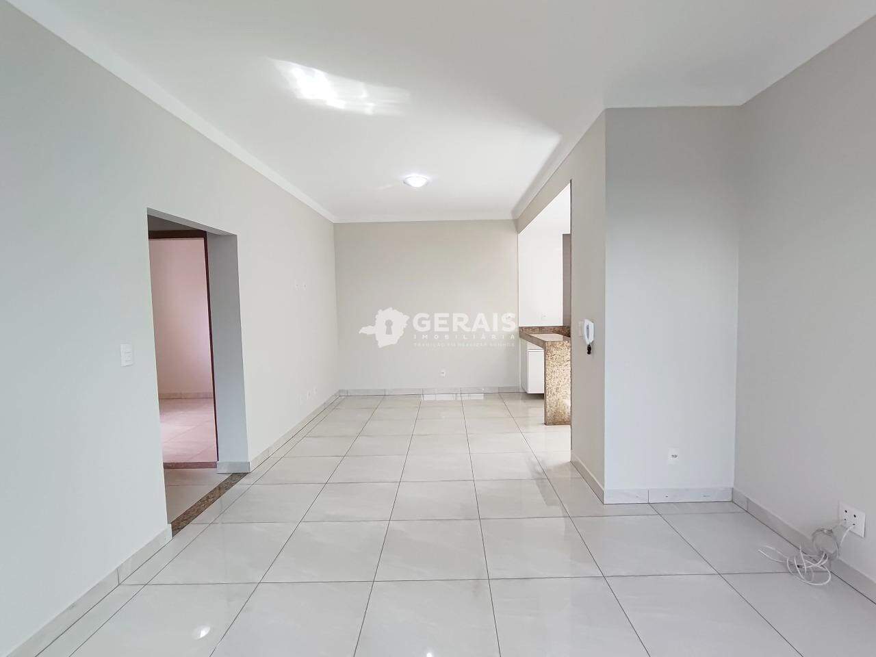 Apartamento para aluguel no CENTRO: 03- SALA