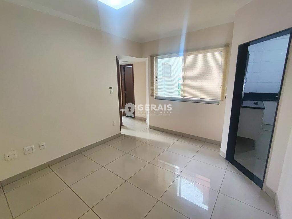 Apartamento para aluguel no CENTRO: 03 - SALA