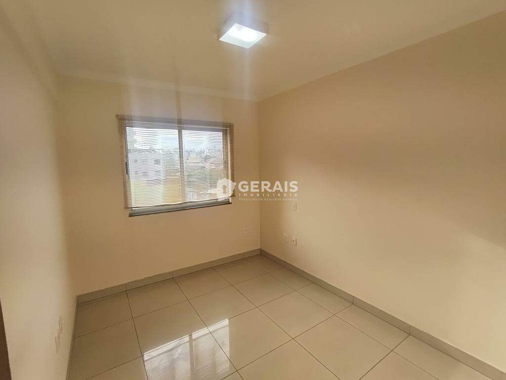 Apartamento para aluguel no CENTRO: 06 - QUARTO 02