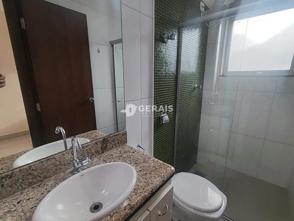 Apartamento para aluguel no CENTRO: 05 - BANHO SUÍTE