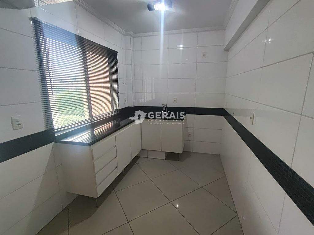 Apartamento para aluguel no CENTRO: 08 - COZINHA