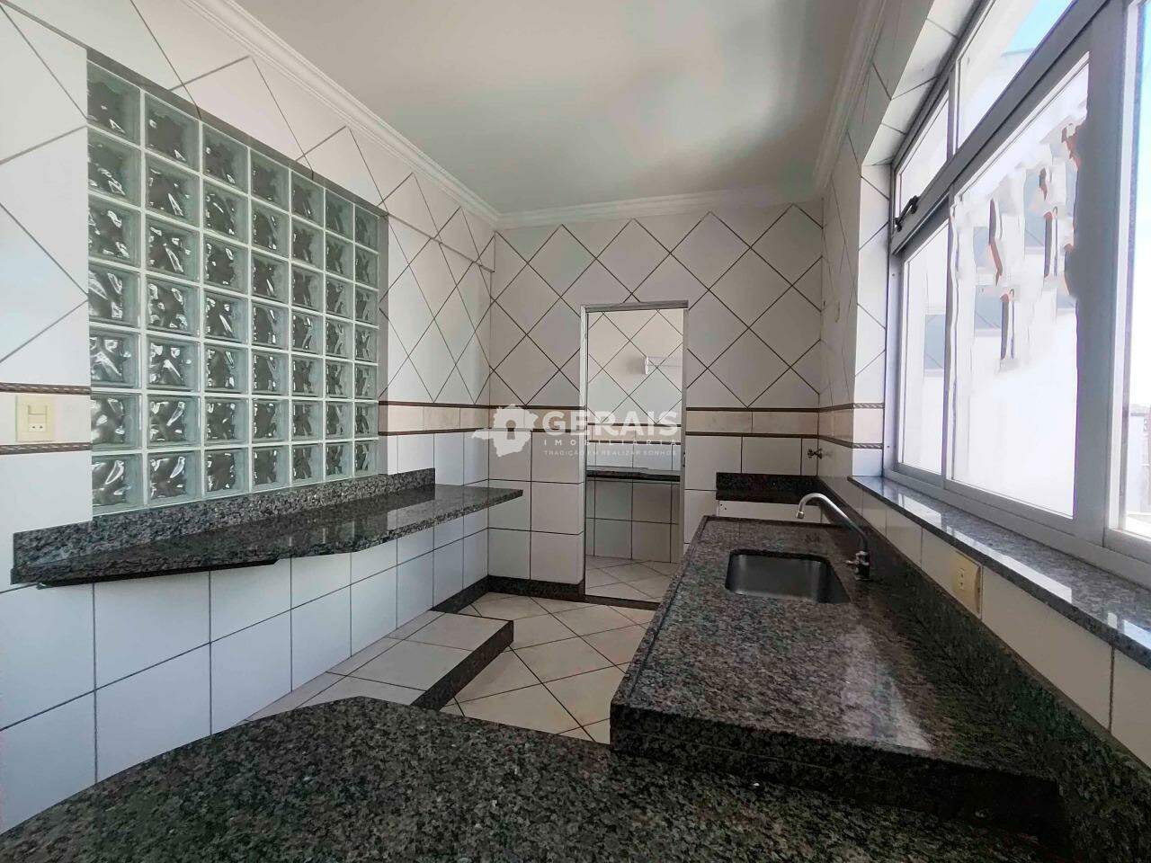 Apto Cobertura para aluguel no CENTRO: 08- COZINHA