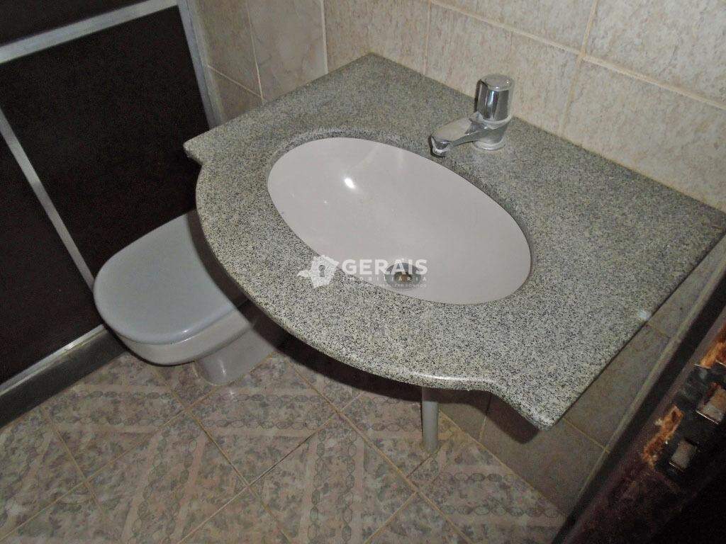 Casa para aluguel no Nossa Senhora das Graças: 07 - BANHO SOCIAL