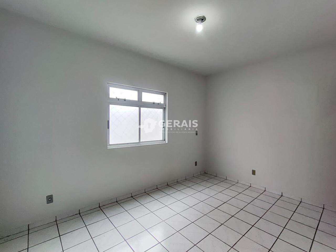 Apartamento para aluguel no CENTRO: 05- QUARTO SUÍTE 