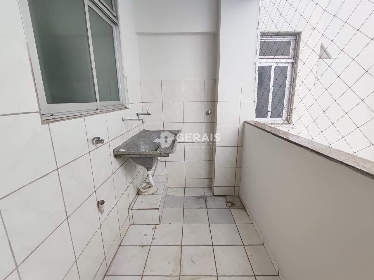 Apartamento para aluguel no CENTRO: 09- ÁREA DE SERVIÇO 