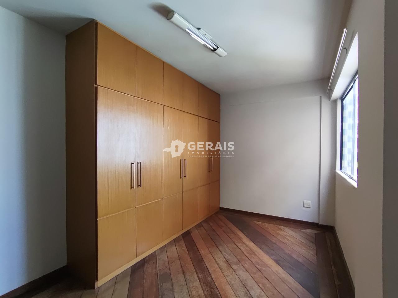 Apartamento para aluguel no CENTRO: 05- QUARTO 01
